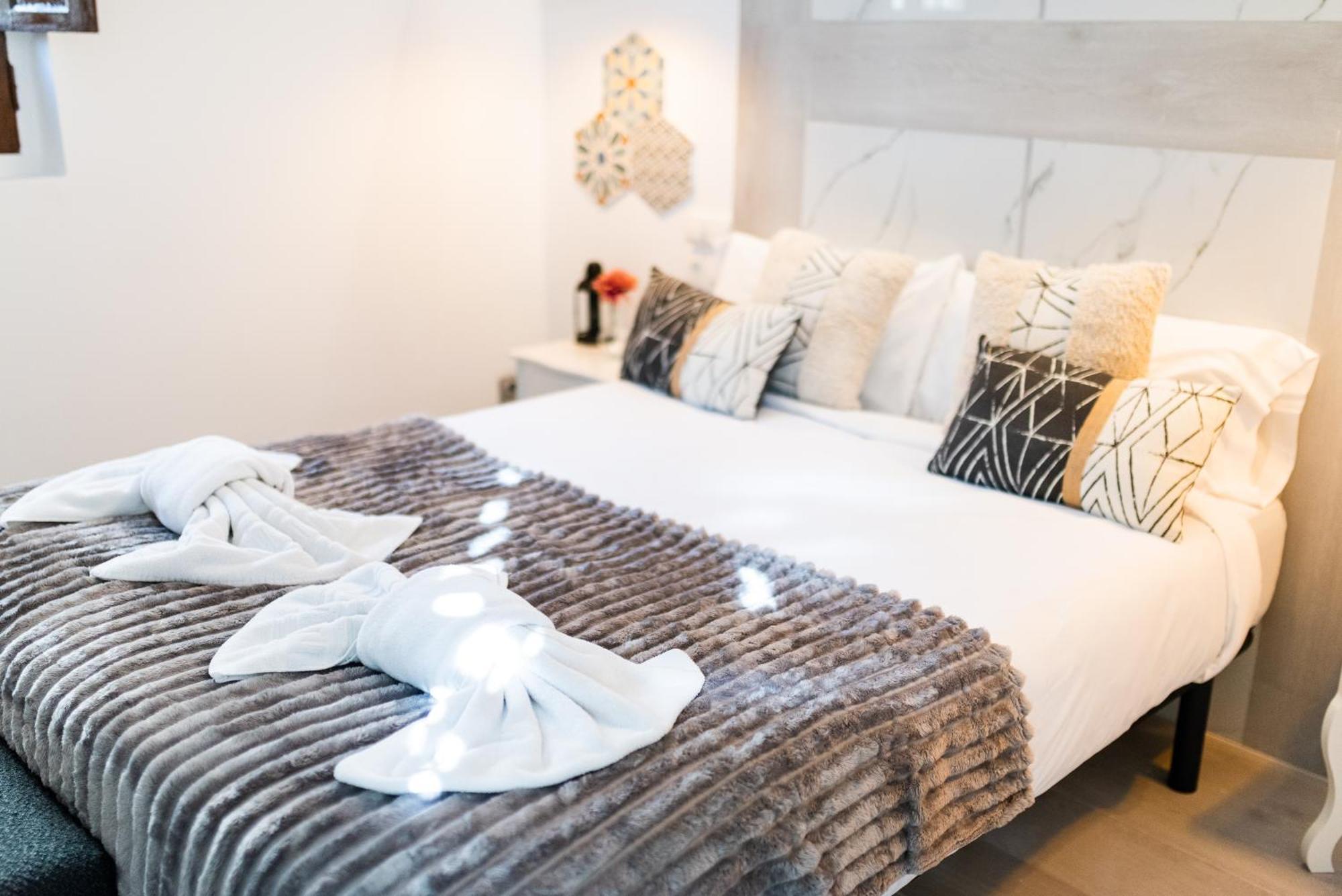 Reyes Albaicin Apartment Granada Bagian luar foto